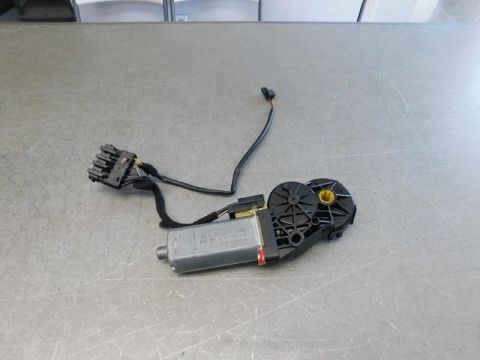 SERVO MOTOR