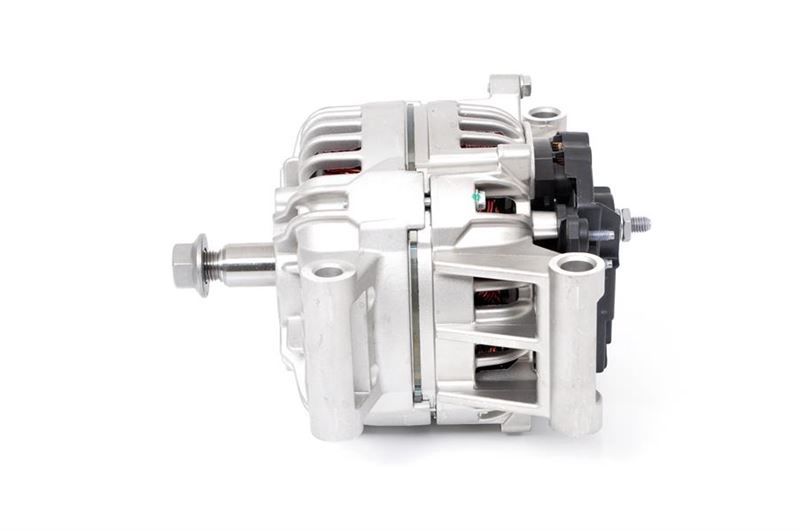 ALTERNATÖR ALT14V240AR 0124625103